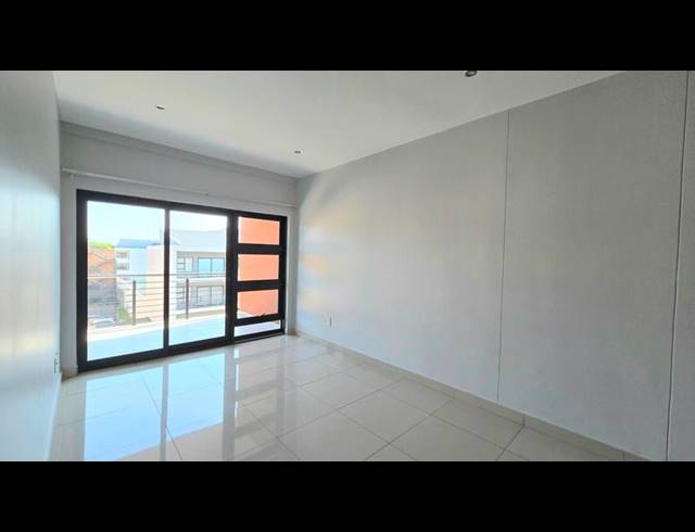 2 BEDROOM APARTMENT FOR SALE IN UMHLANGA RIDGE